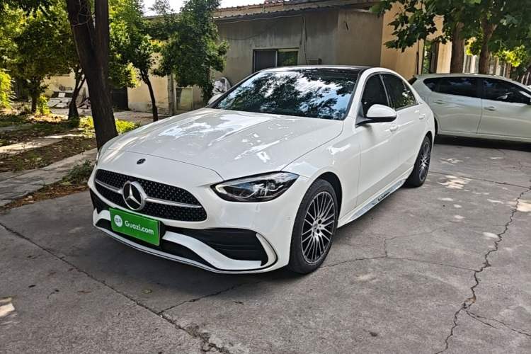 Mercedes-Benz C 260 L 2023 — фото 1