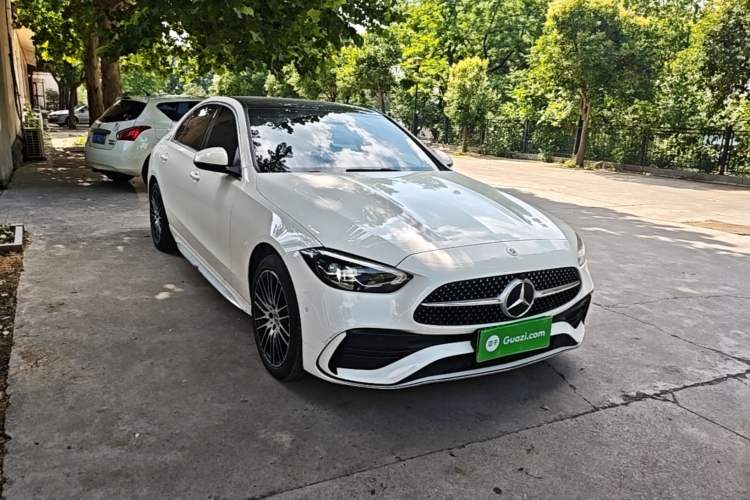 Mercedes-Benz C 260 L 2023 — фото 3