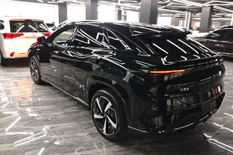 BYD Sealion 07 EV 2025 — 4
