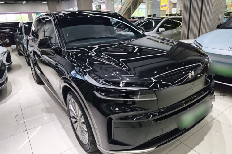 Onvo L90 2025 — 3