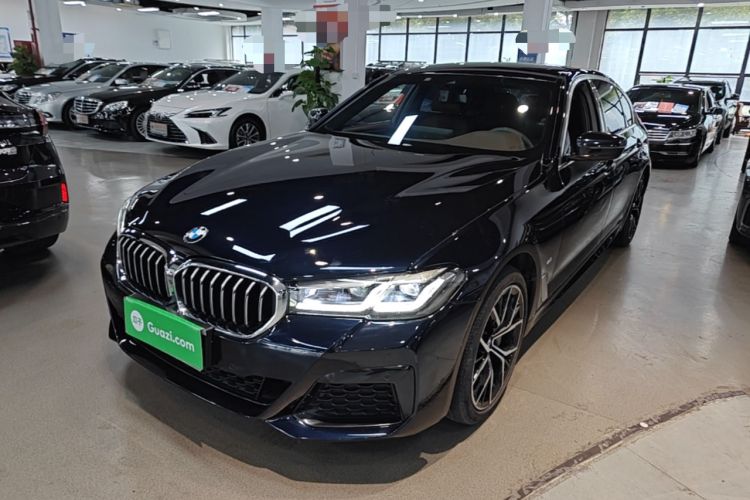 BMW 5 series 2022 — фото 1