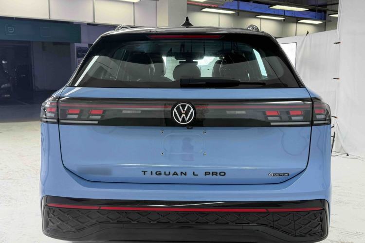 Volkswagen Tiguan L 2024 — 5