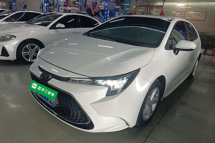 Toyota Corolla 2021 — фото 1