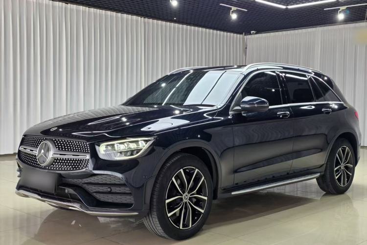 Mercedes-Benz GLC 260 L 2022 — фото 1