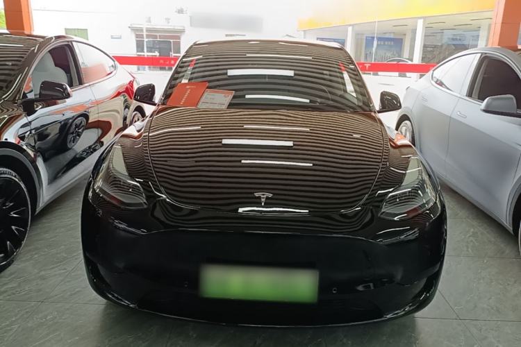 Tesla Model Y 2022 — 2