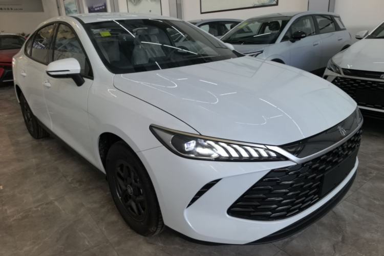 BYD Qin Plus 2025 — 3