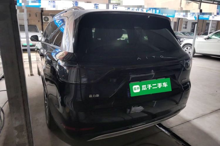 AITO M9 2024 — 4