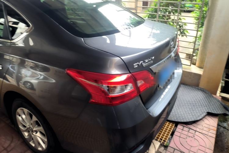 Nissan Sentra 2024 — 4