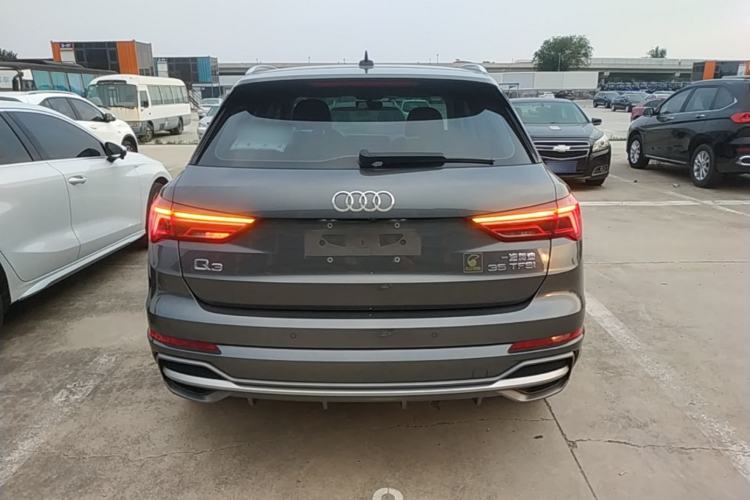 Audi Q3 2022 — 5