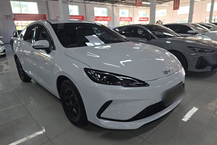 BYD Seal 05 DM-i 2025 — 3