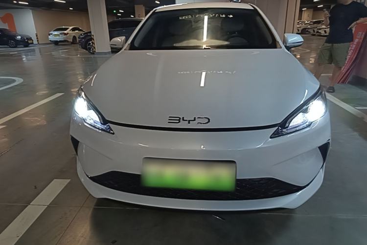BYD Seal 05 DM-i 2025 — фото 2