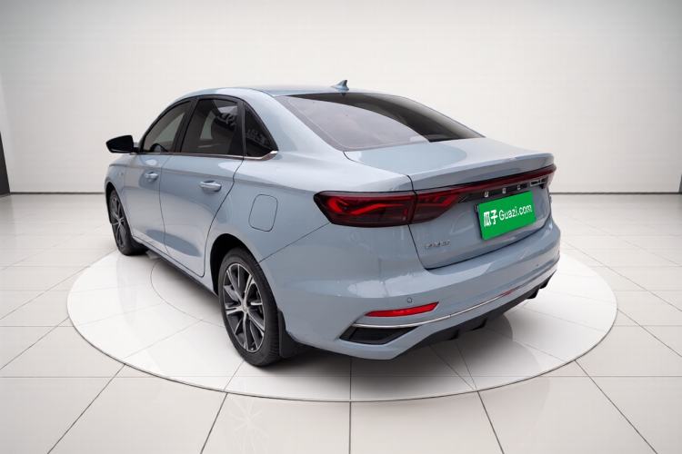Geely Emgrand 2023 — 4