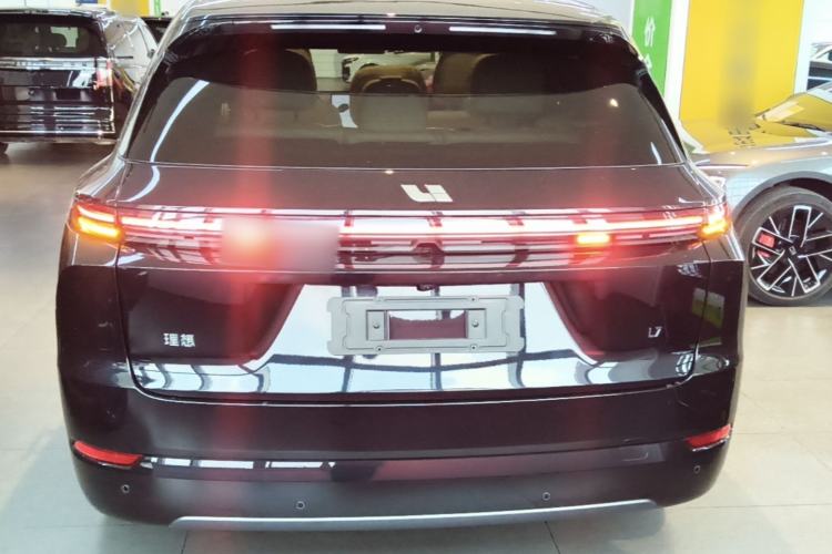 Li Auto L7 2024 — 5