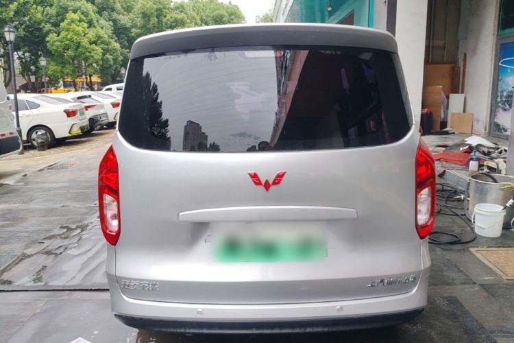 Wuling Hongguang 2025 — 5