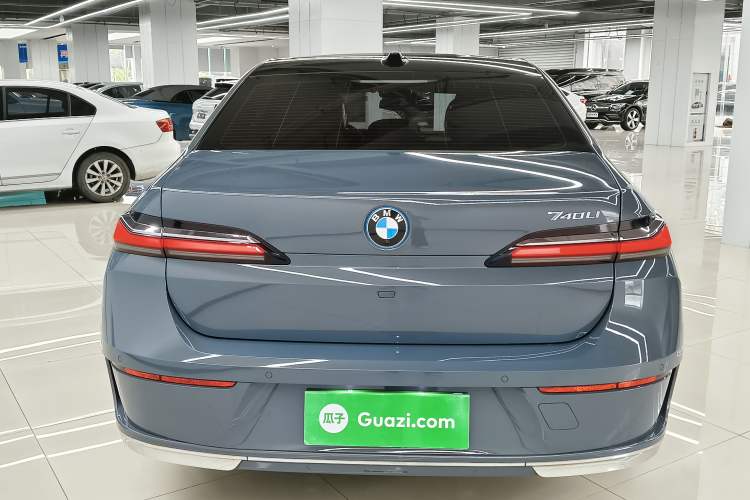 BMW i7 2023 — 5