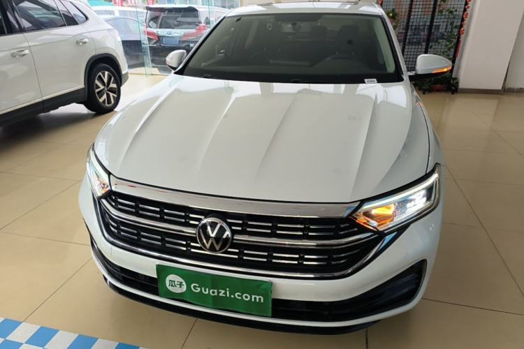 Volkswagen Sagitar 2023 — 2