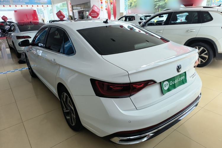 Volkswagen Sagitar 2023 — 4