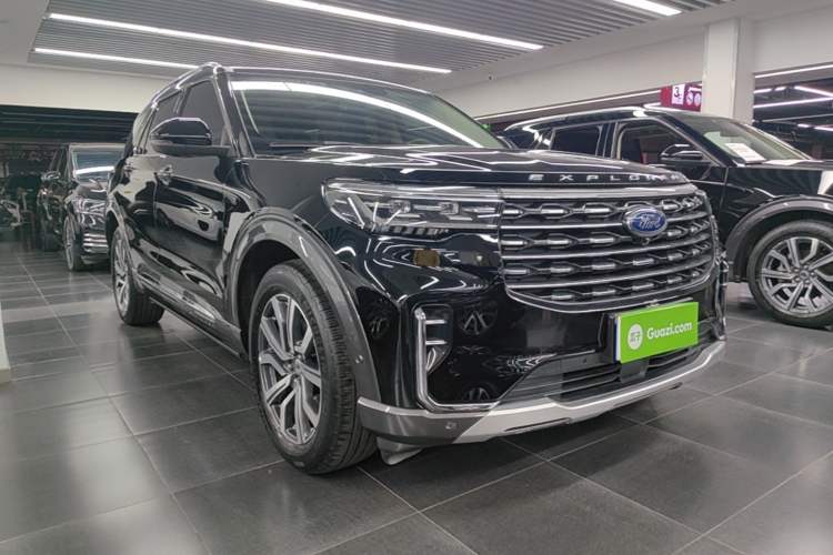 Ford Explorer 2023 — фото 3