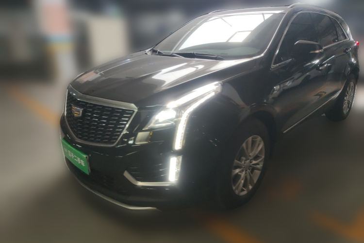 Cadillac XT5 2022 — фото 1