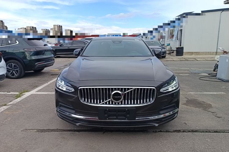 Volvo S90 2023 — 2