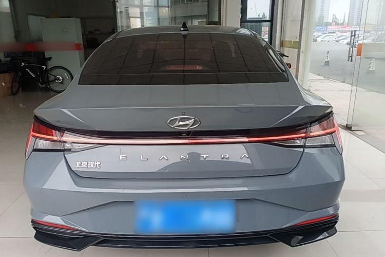 Hyundai Elantra 2021 — 5