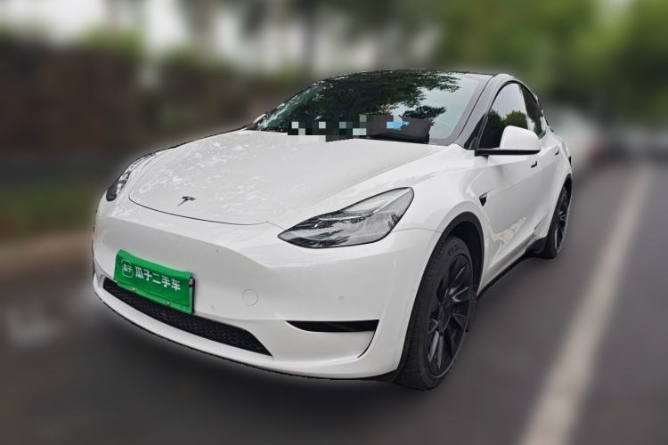 Tesla Model Y 2023 — фото 1