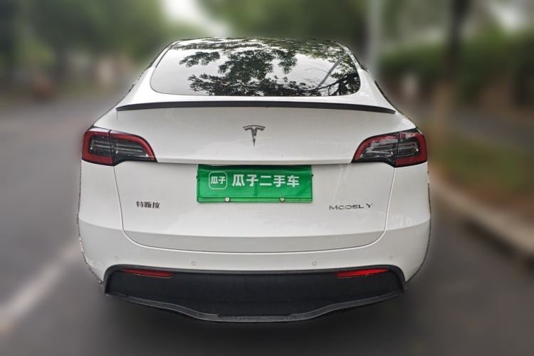 Tesla Model Y 2023 — фото 3