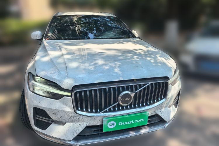 Volvo XC60 2023 — фото 2