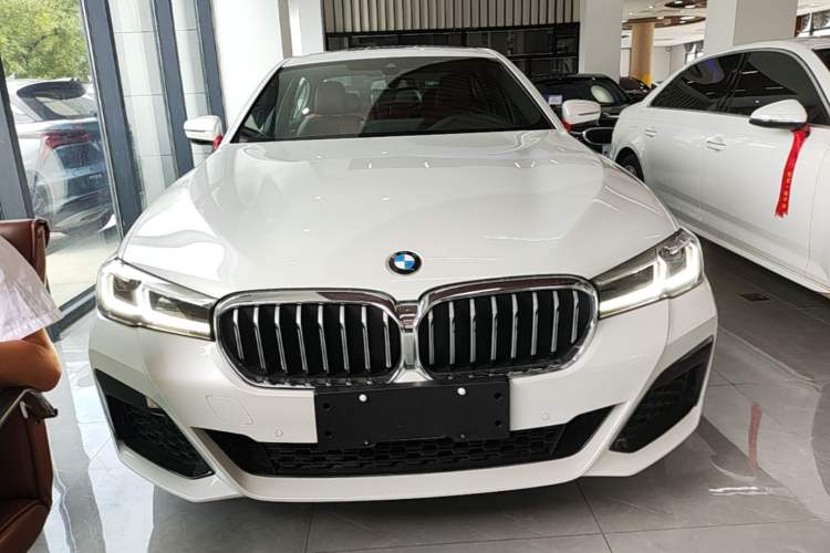 BMW 525Li 2022 — 2