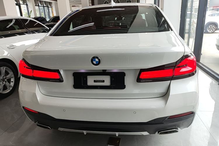 BMW 525Li 2022 — 5