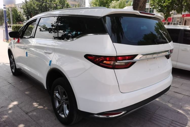 Geely Jiajie 2022 — 4