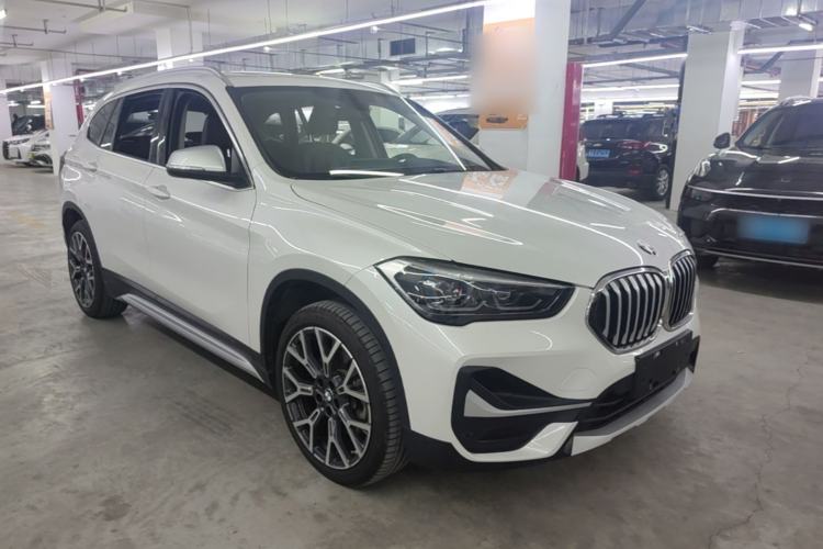 BMW X1 2021 — фото 3
