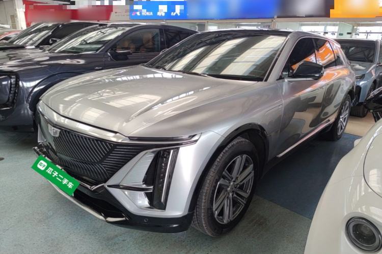 Cadillac lyriq 2024 — фото 1