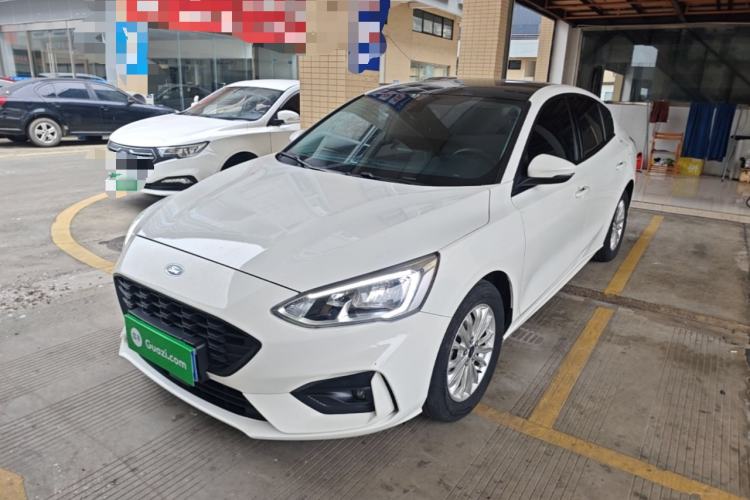 Ford Focus 2020 — фото 1
