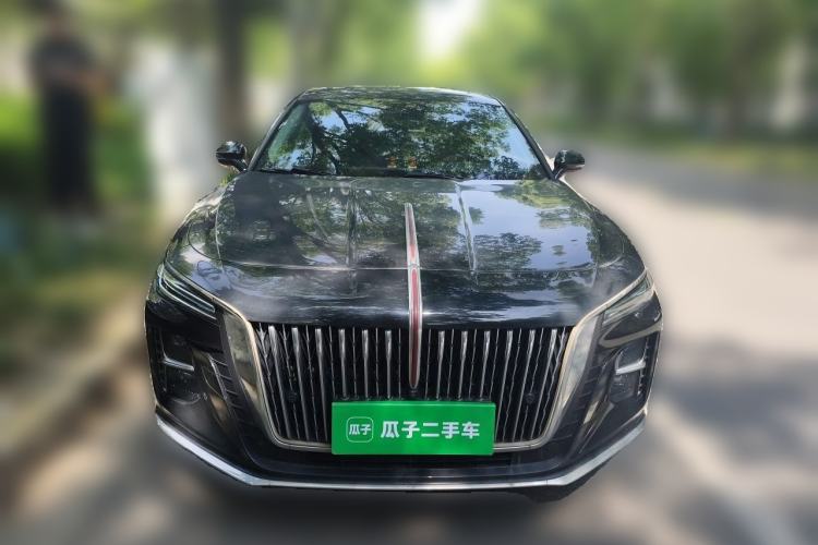 Hongqi H5 2024 — 2