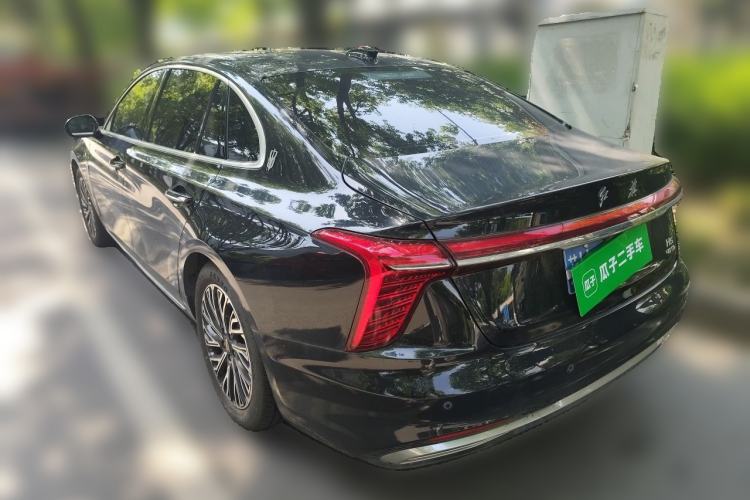 Hongqi H5 2024 — 4