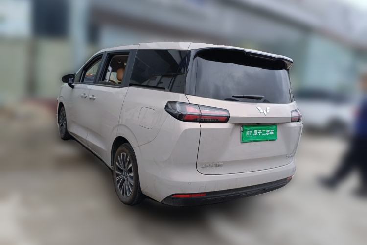 Wuling Starlight 730 2025 — 4