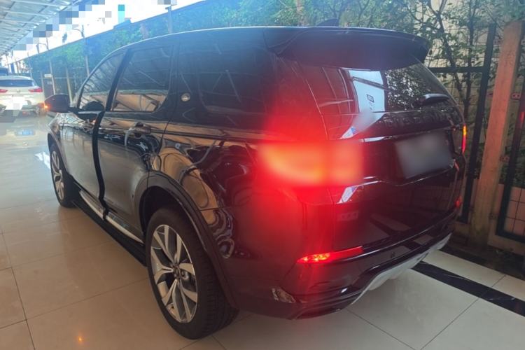 Land Rover Discovery Sport 2025 — 4