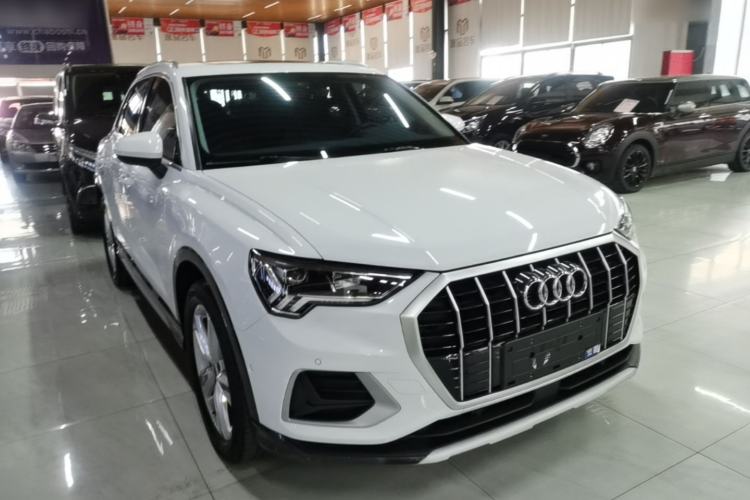 Audi Q3 2022 — 3