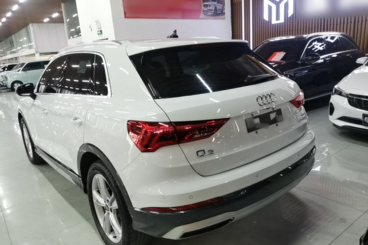 Audi Q3 2022 — 4