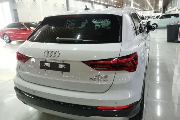 Audi Q3 2022 — 5