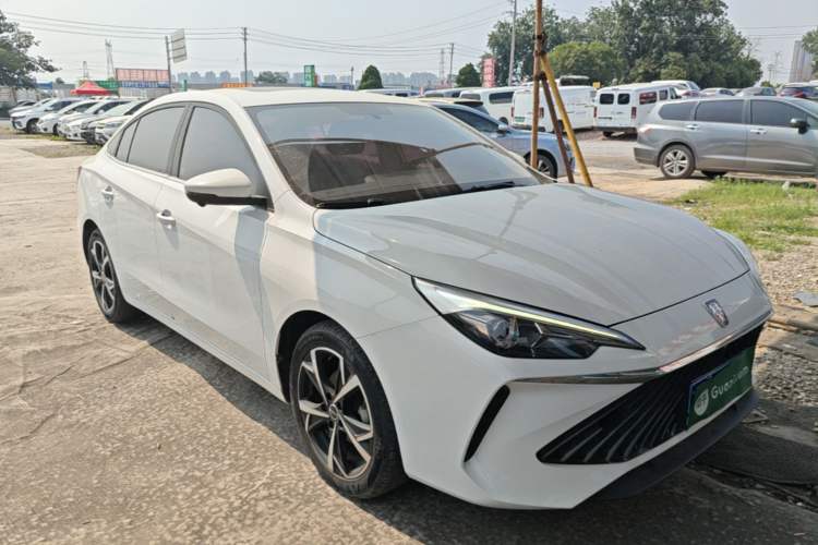 Roewe i5 2023 — 3