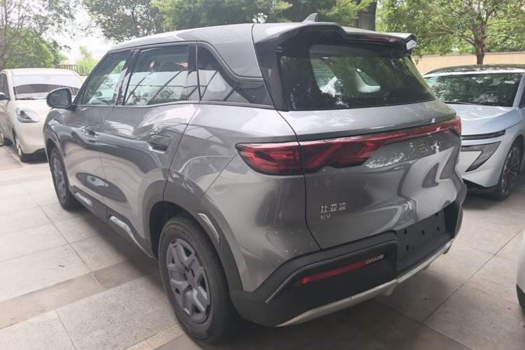 BYD Yuan UP 2025 — 4