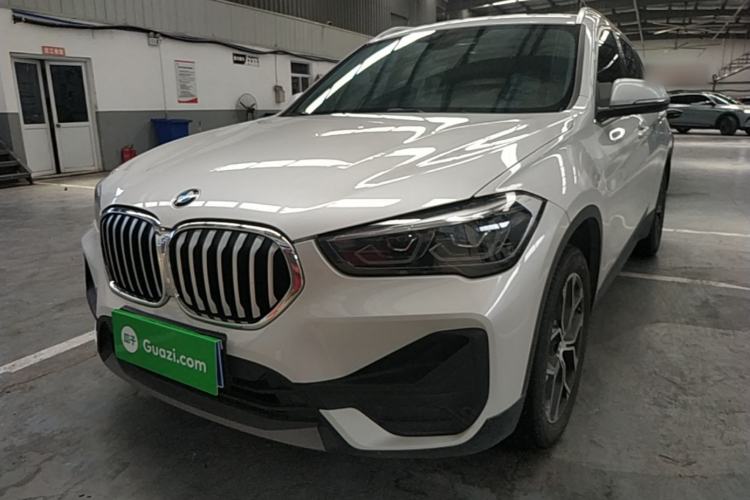 BMW X1 2022 — фото 1