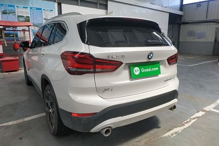 BMW X1 2022 — фото 4