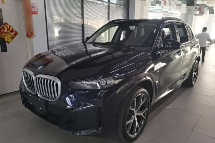 BMW X5 2023 — фото 1