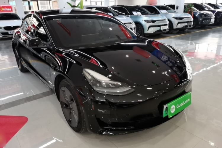 Tesla Model 3 2023 — 3
