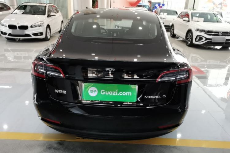 Tesla Model 3 2023 — 5