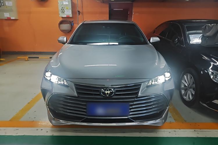 Toyota Avalon 2019 — 2