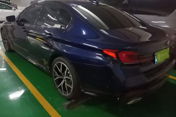 BMW 540i 2022 — 4